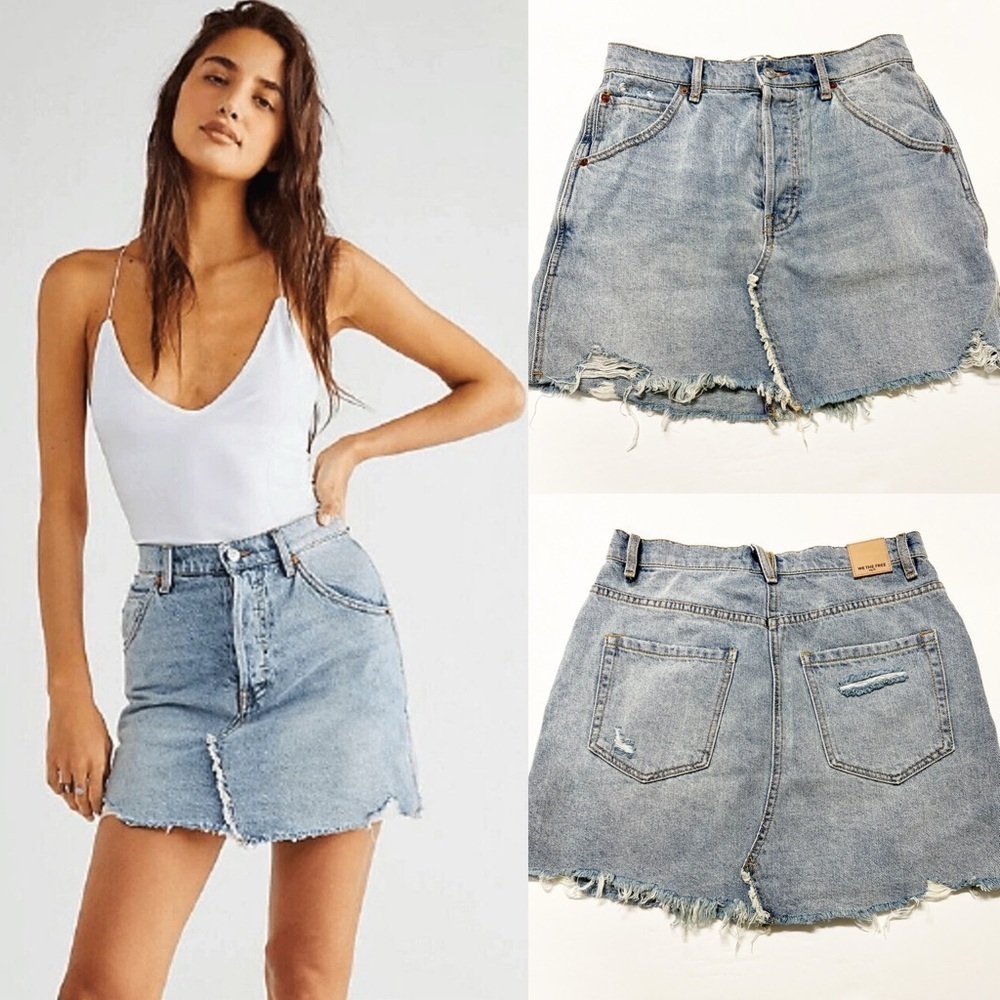We The Free 90s Y2K Light Wash Grungy Distressed Raw Hem Brea Denim Mini Skirt